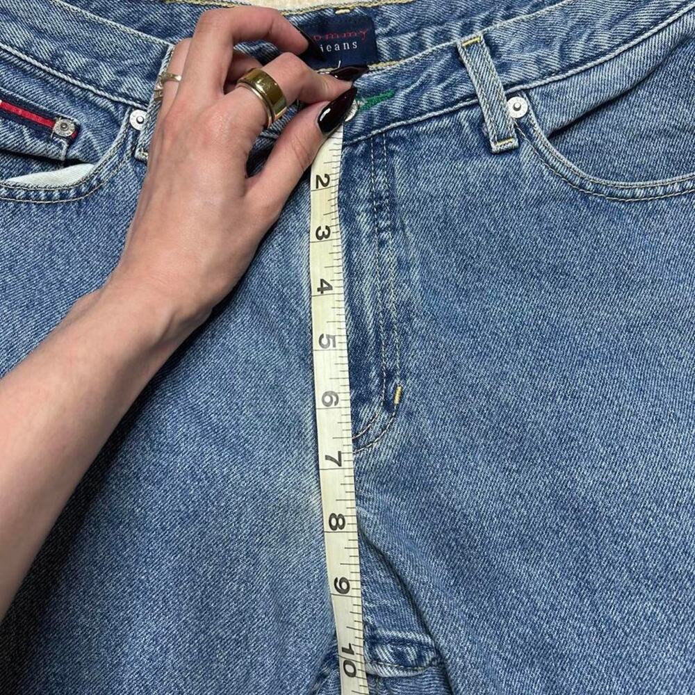Vintage Tommy Hilfiger mom jeans! - Picture 8 of 8